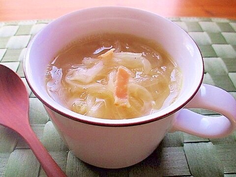 ファミレス風?オニオンコンソメスープ